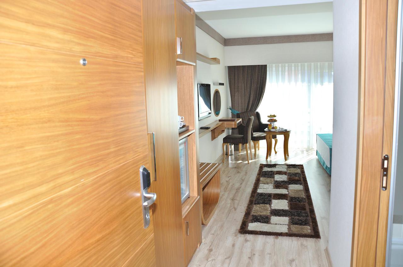 Hanem Hotel มาลัทยา ภายนอก รูปภาพ
