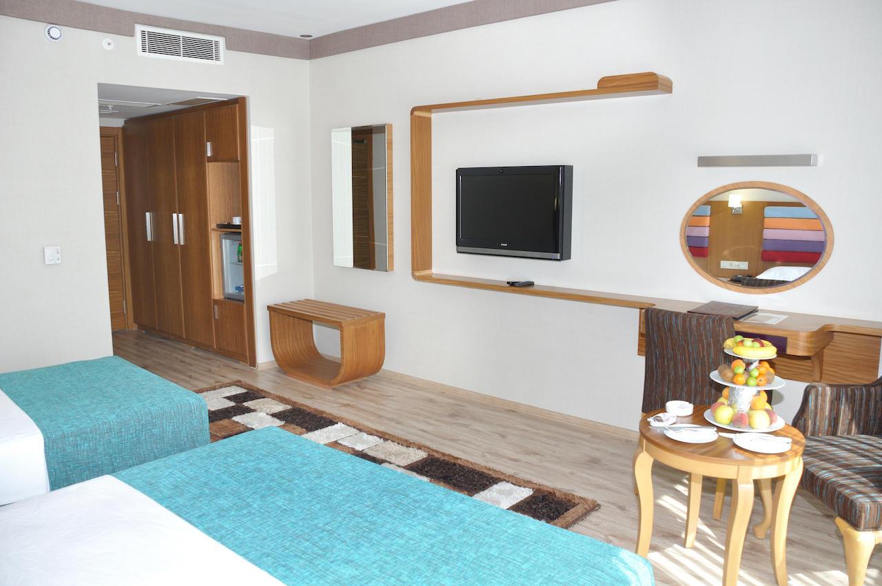 Hanem Hotel มาลัทยา ภายนอก รูปภาพ